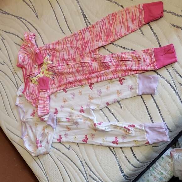 Girl onesie 3T - Picture 3 of 4
